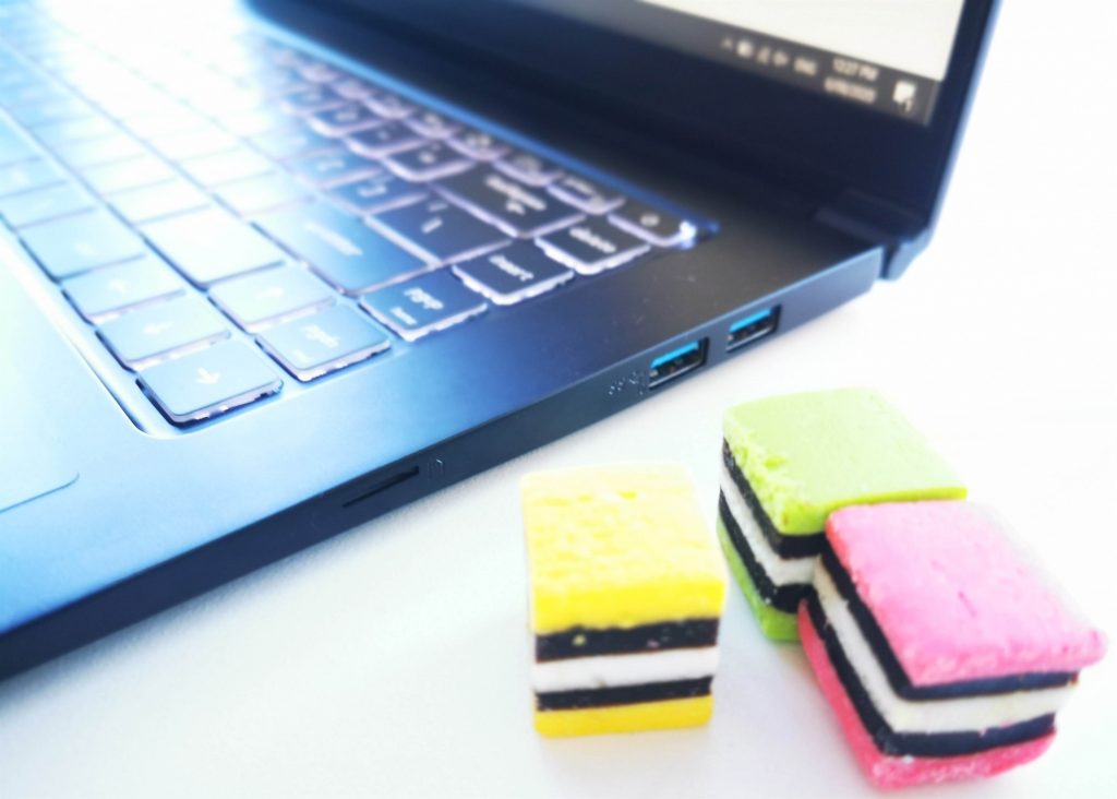 MSI Modern 15 Laptop Review Model A10RB right