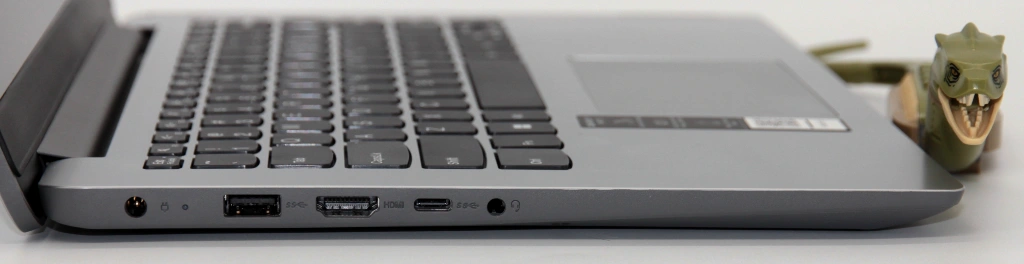Lenovo Ideapad Slim 1 review left