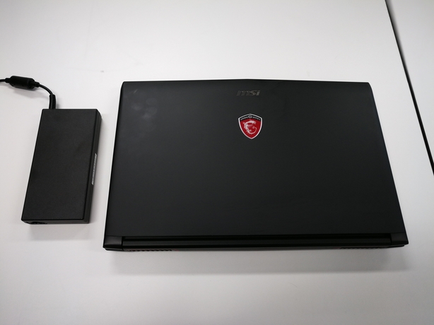MSI GL62M 7RDX review top view and PSU
