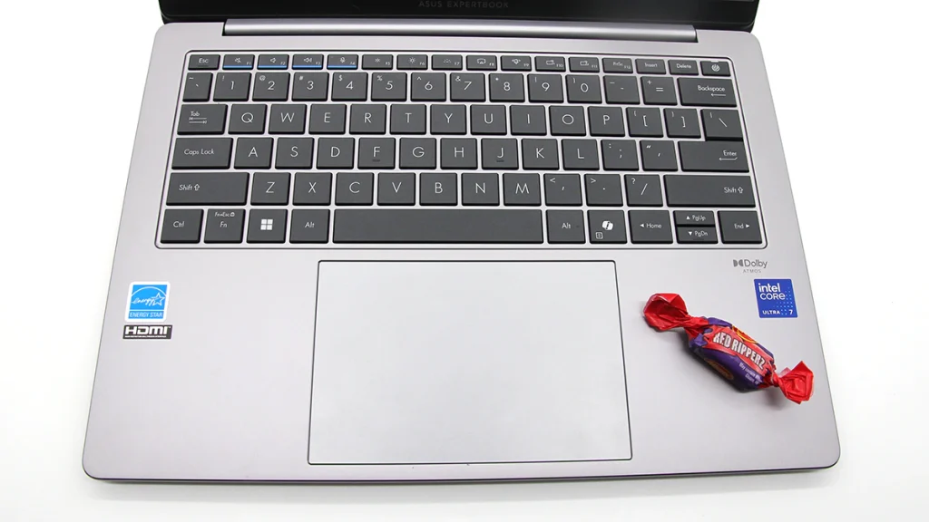 Asus ExpertBook P5 keyboard