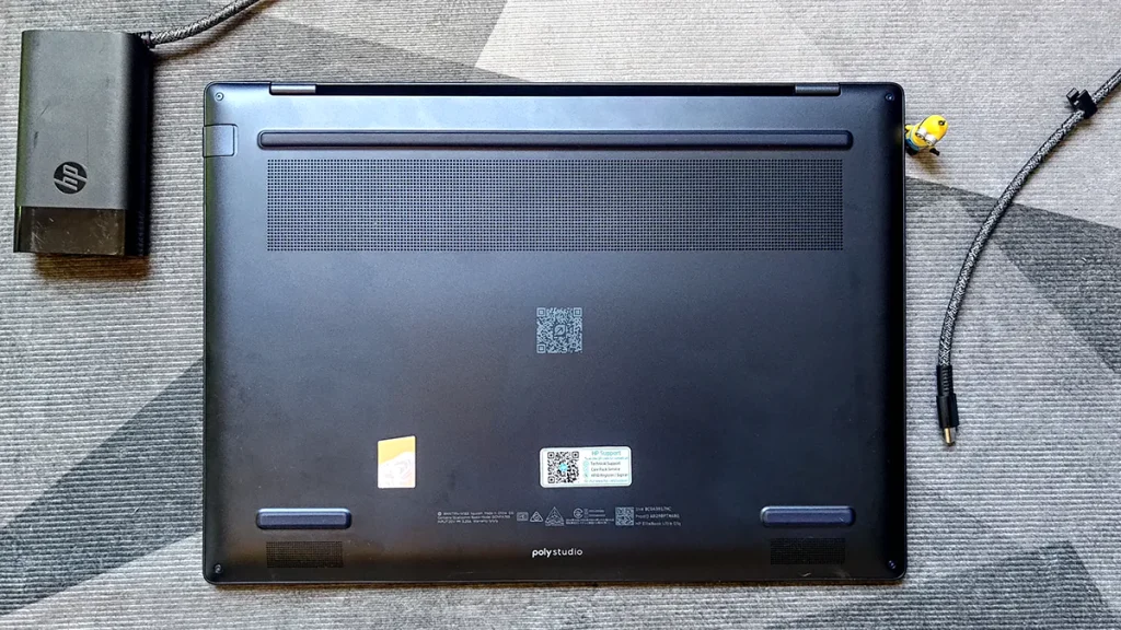HP EliteBook Ultra G1q Underneath