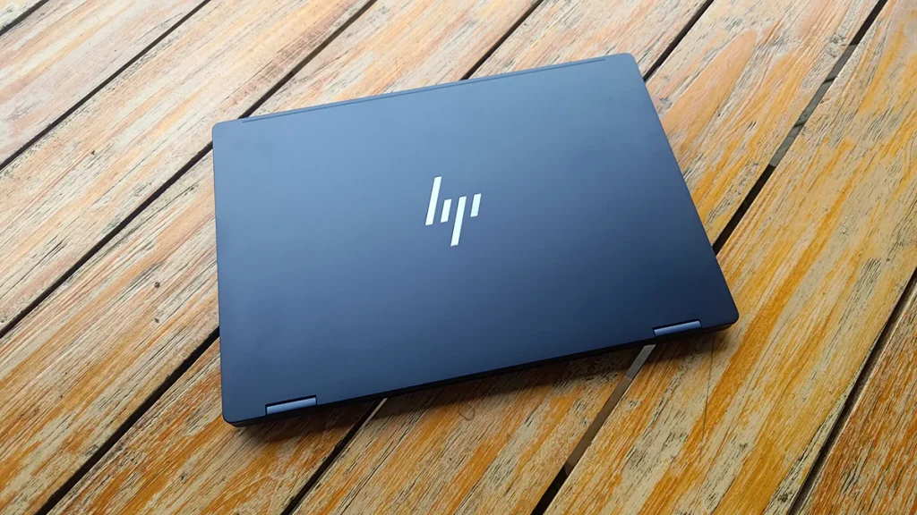 HP OmniBook X Flip 14 lid